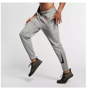 Mens Nike therma tapered training pants